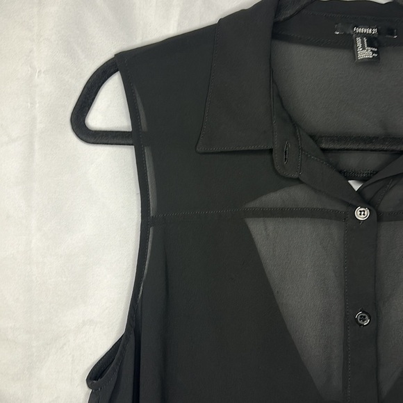 FOREVER 21 SHEER TANK BUTTON DOWN BLOUSE (L) - Picture 5 of 9